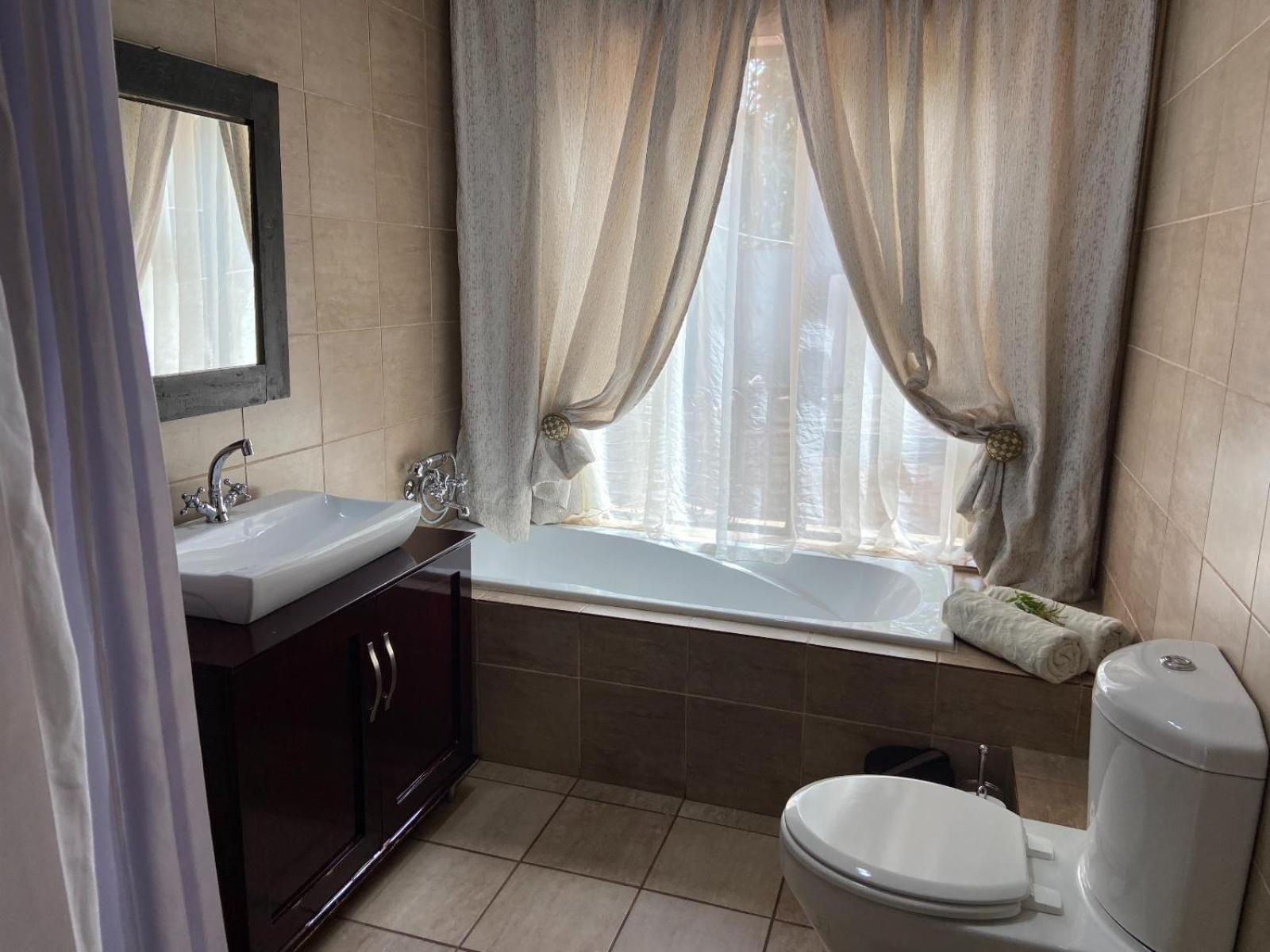 Aloe Guesthouse Klerksdorp Phòng bức ảnh